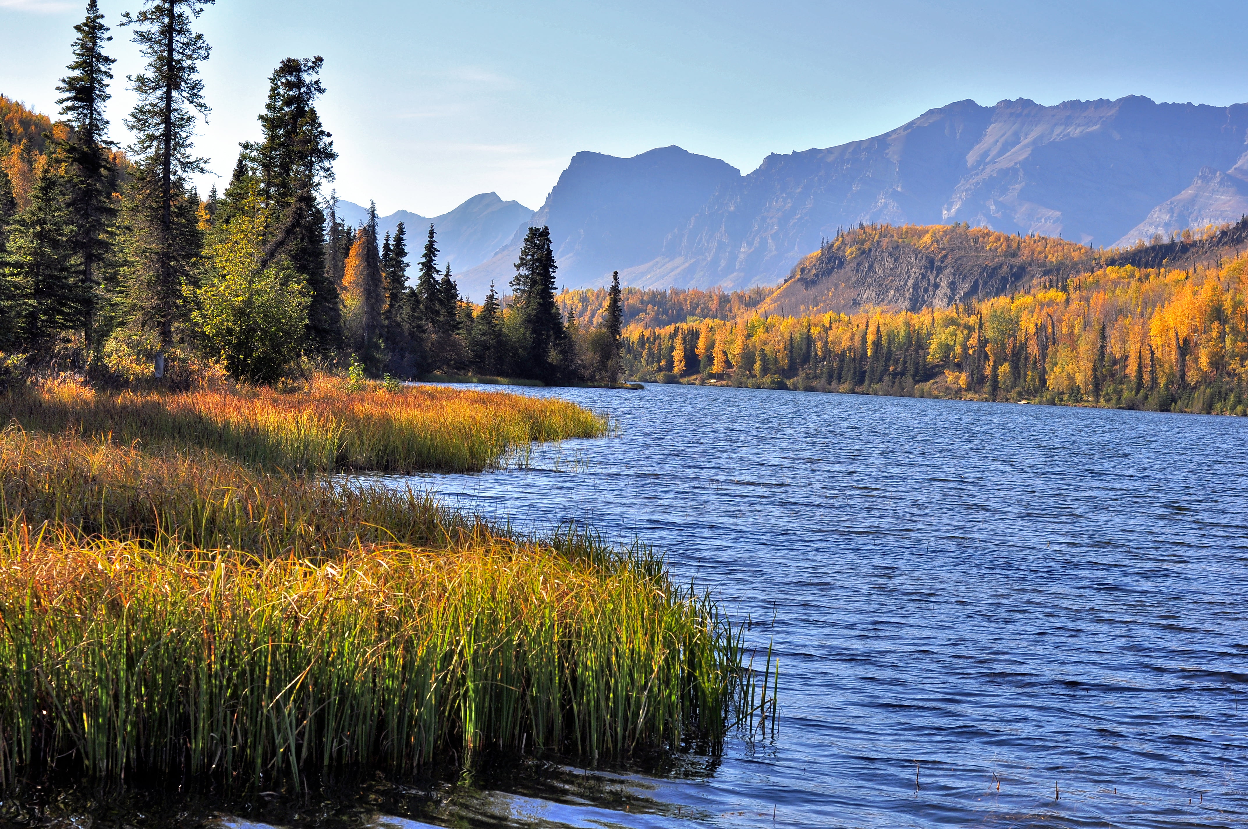 an image of a lake in alaska